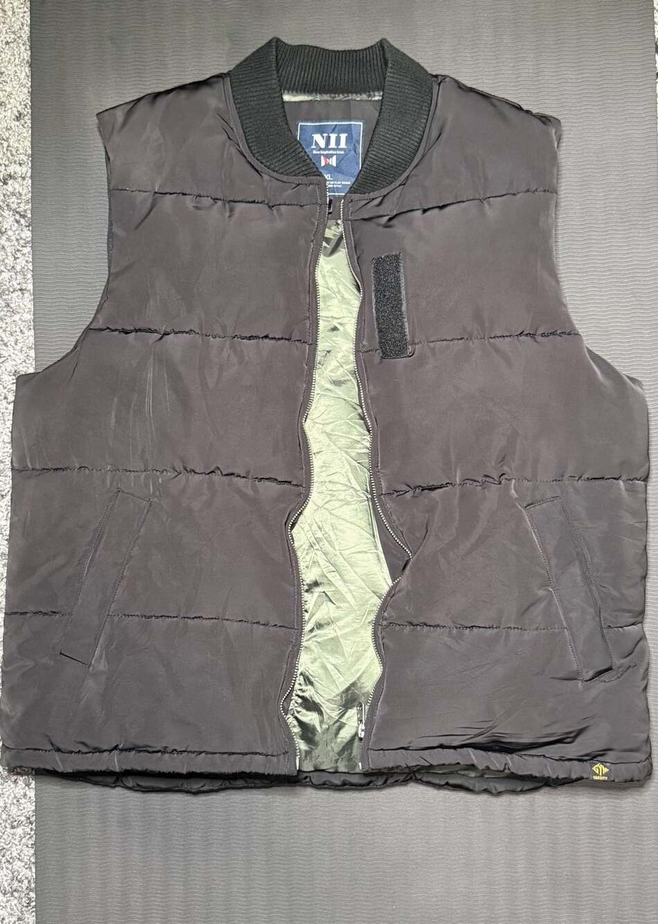 NII Puffer Vest Size XL Black Quilted Zip Up